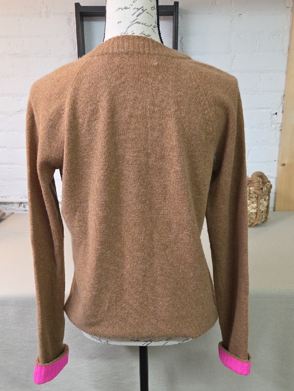 Lilly Pulitzer Charlisa Cashmere Brown Sweater with Pink Cuffs Medium - Picture 4 of 9